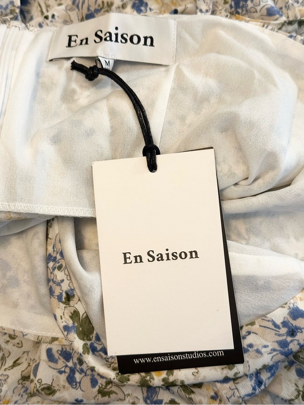 En Saison Floral Wrap Midi Dress in Blue & Cream Size Medium - Picture 6 of 6